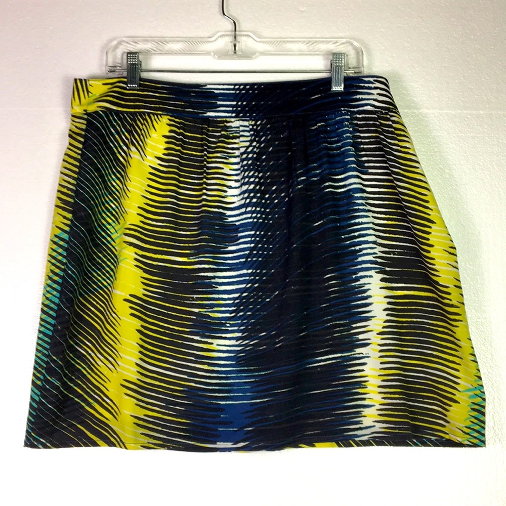 Loft Skirt Lined Black Multi Stripes Back Zipper shows Size 16 business cocktail